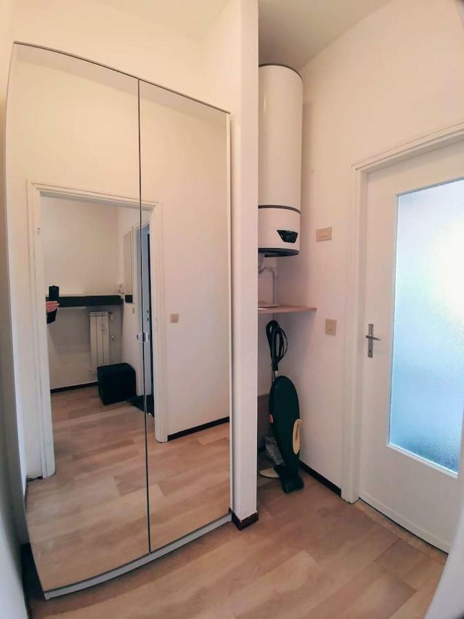 Appartamento Con Terrazzo Zona Ospedale Civile Brescia Exterior foto